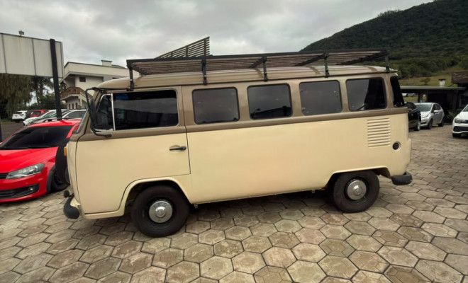 VW - VolksWagen Kombi Furgão 1990 Gasolina-1