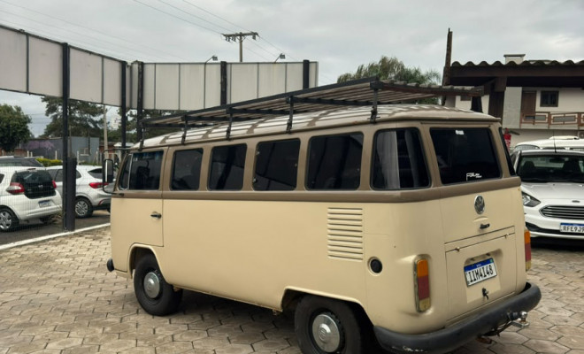 VW - VolksWagen Kombi Furgão 1990 Gasolina-3
