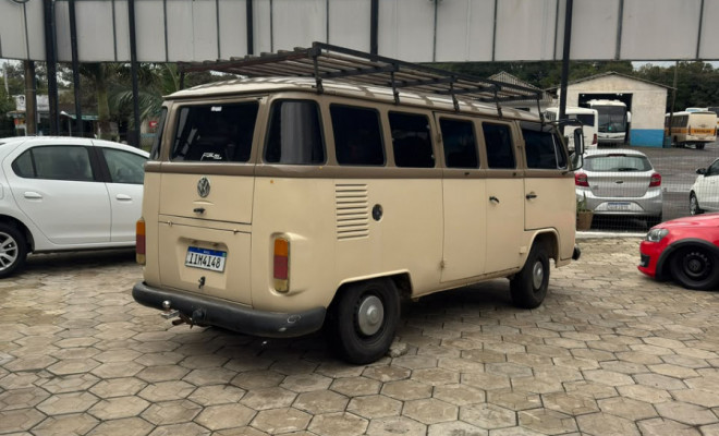 VW - VolksWagen Kombi Furgão 1990 Gasolina-2