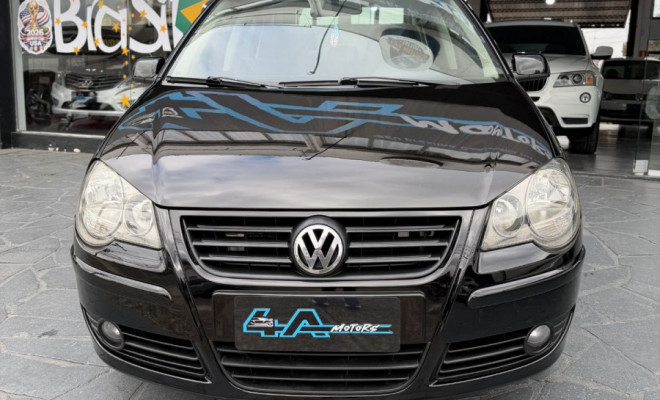 VW - VolksWagen Polo Sed. COMFORT. 1.6 Mi Tot. Flex 8v 2009 Flex-1