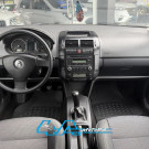 VW - VolksWagen Polo Sed. COMFORT. 1.6 Mi Tot. Flex 8v 2009 Flex-4