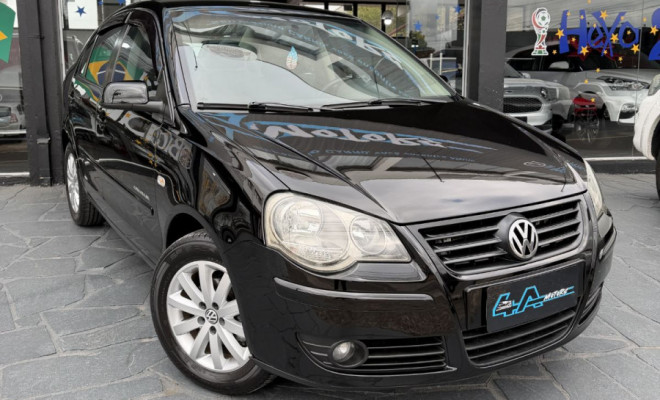 VW - VolksWagen Polo Sed. COMFORT. 1.6 Mi Tot. Flex 8v 2009 Flex-3