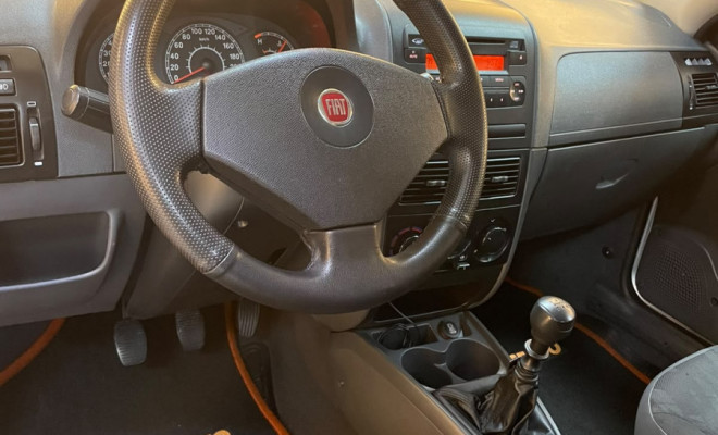 Fiat Strada Working 1.4  CD 2011 Flex   PRA QUEM PROCURA UTILITARIA-8