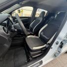 Renault KWID Intense 1.0 Flex 12V 5p Mec. 2019 Flex-8