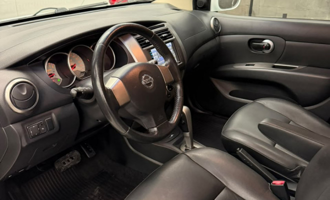 Nissan LIVINA GRAND SL 1.8 16V Flex Fuel Aut. 2013 Flex-1