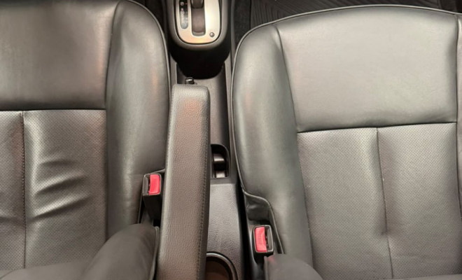 Nissan LIVINA GRAND SL 1.8 16V Flex Fuel Aut. 2013 Flex-6