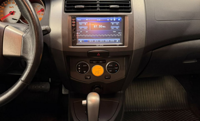 Nissan LIVINA GRAND SL 1.8 16V Flex Fuel Aut. 2013 Flex-2