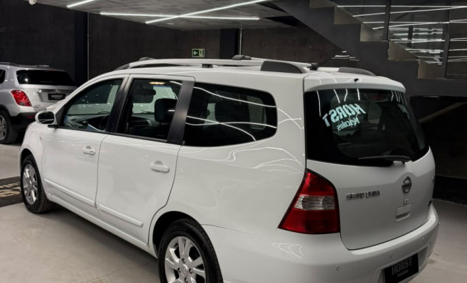 Nissan LIVINA GRAND SL 1.8 16V Flex Fuel Aut. 2013 Flex-10