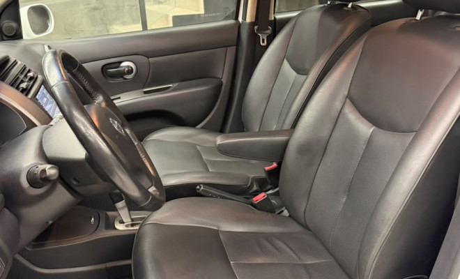 Nissan LIVINA GRAND SL 1.8 16V Flex Fuel Aut. 2013 Flex-3
