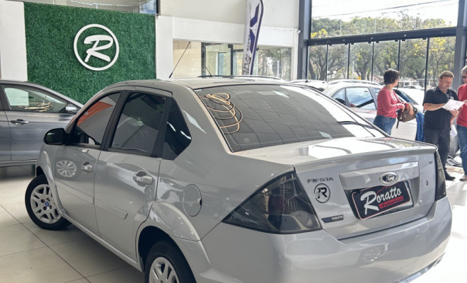 Ford Fiesta Sedan 1.6 Flex Mec. 2014 Flex-4