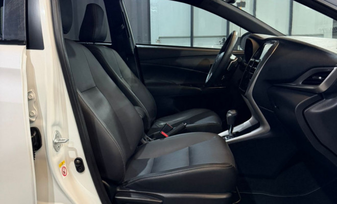 Toyota YARIS XLS 1.5 Flex 16V 5p Aut. 2019 Flex-13