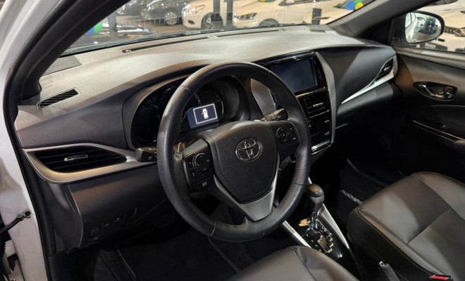 Toyota YARIS XLS 1.5 Flex 16V 5p Aut. 2019 Flex-9