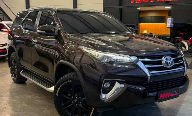 Toyota Hilux SW4 SRX 4x4 2.8 TDI 16V Dies. Aut. 2018 Diesel-0