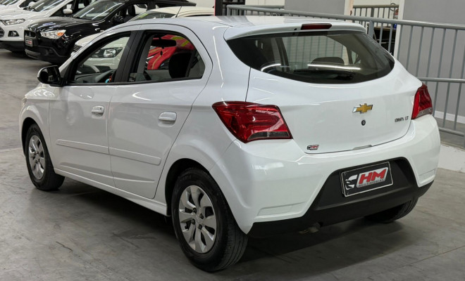 GM - Chevrolet ONIX HATCH LT 1.0 8V FlexPower 5p Mec. 2017 Flex-0