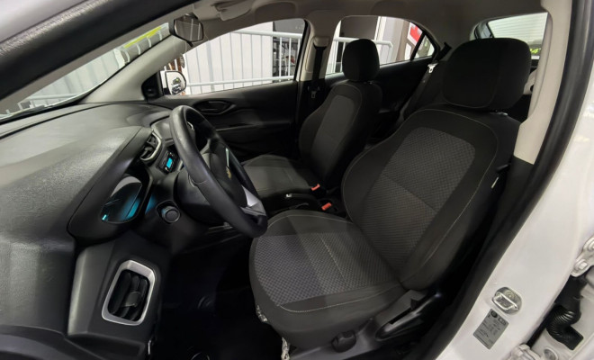 GM - Chevrolet ONIX HATCH LT 1.0 8V FlexPower 5p Mec. 2017 Flex-6