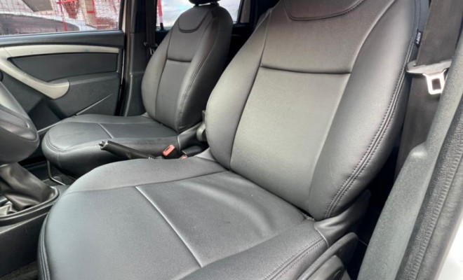 Renault DUSTER OROCH Expression 1.6 Flex 16V Mec 2016 Flex-9