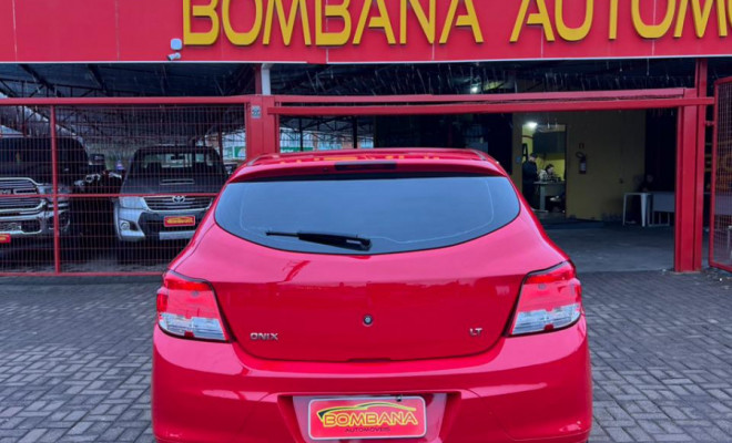 GM - Chevrolet ONIX HATCH LT 1.0 8V FlexPower 5p Mec. 2015 Flex-2