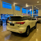 Toyota Hilux SW4 SR 4x2 2.7/ 2.7 Flex 16V Aut. 2019 Flex-5