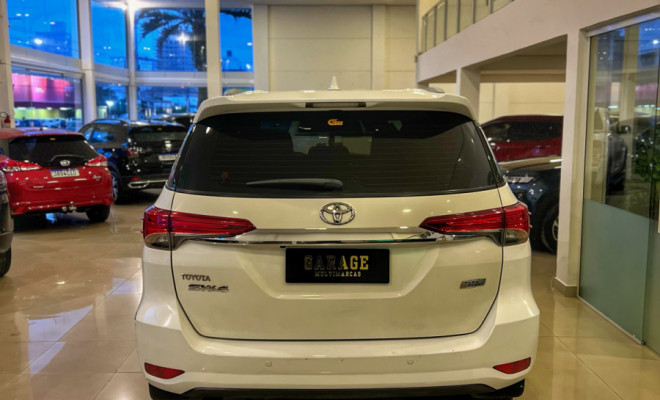 Toyota Hilux SW4 SR 4x2 2.7/ 2.7 Flex 16V Aut. 2019 Flex-2