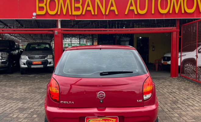 GM - Chevrolet Celta Spirit 1.4 MPFI 8V 85cv 5p 2005 Gasolina-2