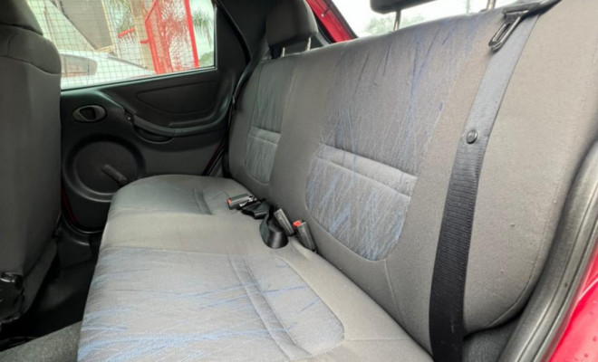 GM - Chevrolet Celta Spirit 1.4 MPFI 8V 85cv 5p 2005 Gasolina-9