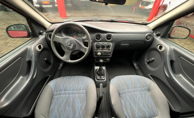 GM - Chevrolet Celta Spirit 1.4 MPFI 8V 85cv 5p 2005 Gasolina-7