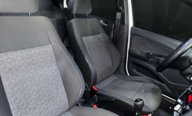 VW - VolksWagen Gol TRACK 1.0 Mi Total Flex 8V 4p 2014 Flex-6