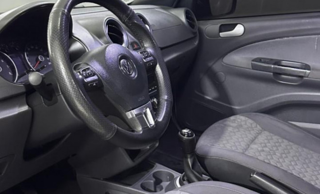 VW - VolksWagen Gol TRACK 1.0 Mi Total Flex 8V 4p 2014 Flex-2