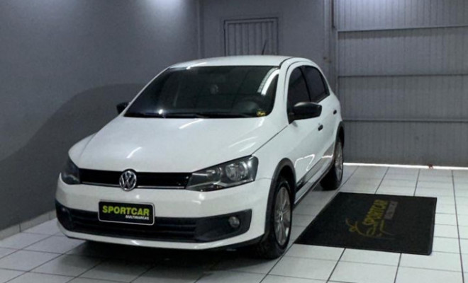 VW - VolksWagen Gol TRACK 1.0 Mi Total Flex 8V 4p 2014 Flex-0