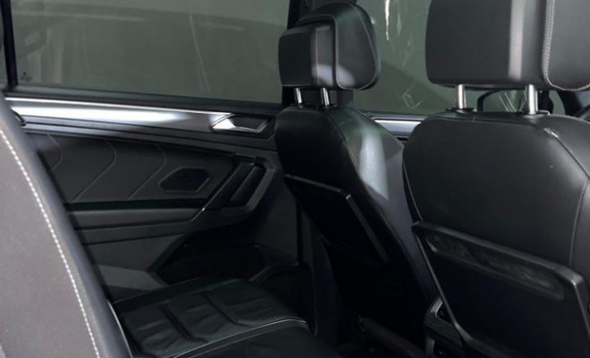 VW - VolksWagen TIGUAN Allspac R-Line 350 TSI 2.0 4x4 2018 Gasolina-10