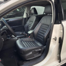 VW - VolksWagen JETTA Highline 2.0 TSI 16V 4p Tiptronic 2014 Flex-6