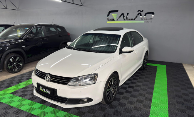 VW - VolksWagen JETTA Highline 2.0 TSI 16V 4p Tiptronic 2014 Flex-0