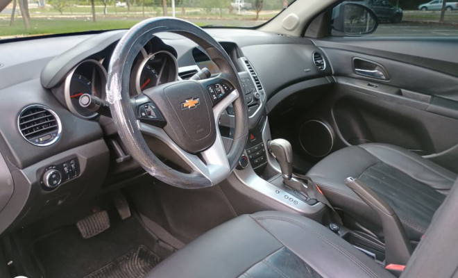 GM - Chevrolet CRUZE LT 1.8 16V FlexPower 4p Aut. 2012 Flex-4