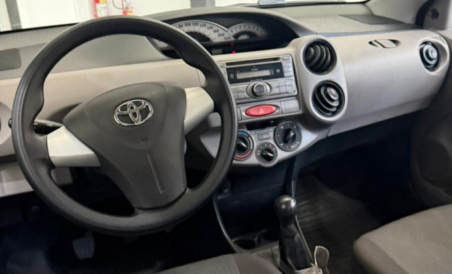 Toyota ETIOS XS  1.3 Flex 16V 5p Mec. 2013 Flex-3