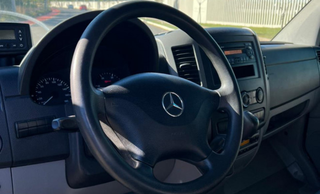 Mercedes-Benz Sprinter 415 Furgão Lon.T.Alto 2.2 Dies 2019 Diesel-6