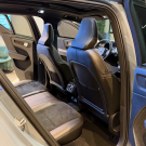 Volvo XC 40 T-5 R-DESIGN 2.0 252cv AWD 2020 Gasolina-6