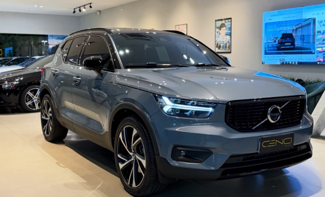 Volvo XC 40 T-5 R-DESIGN 2.0 252cv AWD 2020 Gasolina-2