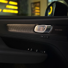 Volvo XC 40 T-5 R-DESIGN 2.0 252cv AWD 2020 Gasolina-9