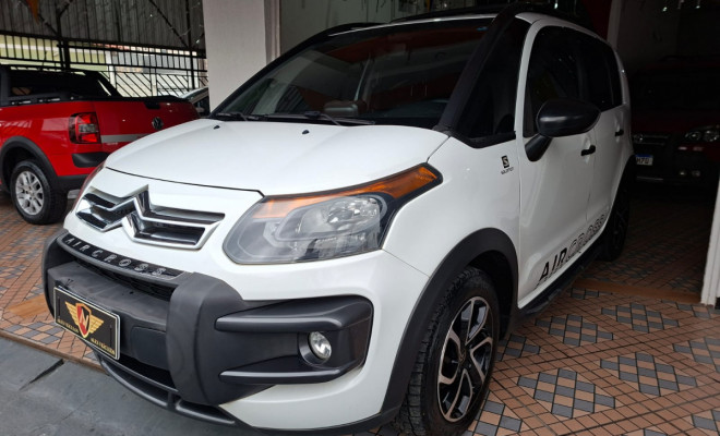 Citroën AIRCROSS SALOMON TENDANCE 1.6 Flex Mec. 2015 Flex-0