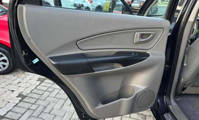 Hyundai Tucson 2.0 16V Mec. 2010 Gasolina-9