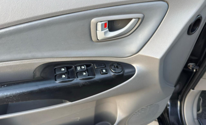 Hyundai Tucson 2.0 16V Mec. 2010 Gasolina-8