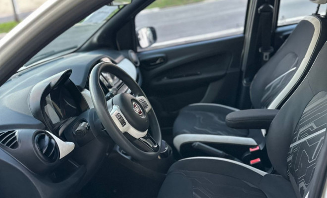 Fiat UNO SPORTING Dualogic 1.4 EVO Flex 8V 4p 2015 Flex-8