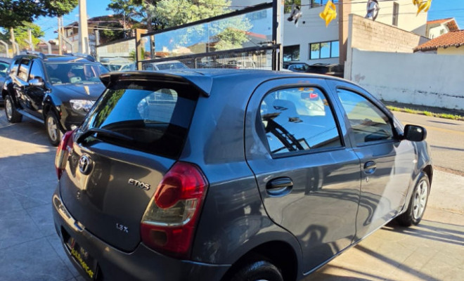 Toyota ETIOS 1.3 Flex 16V 5p Mec. 2013 Flex-2