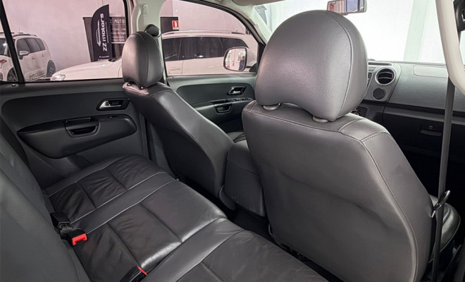 VW -  AMAROK High.CD 2.0 4x4 Dies. Aut 2013-2