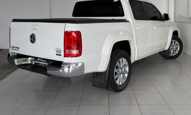 VW -  AMAROK High.CD 2.0 4x4 Dies. Aut 2013-4