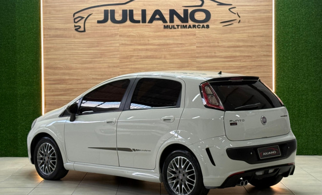 Fiat Punto BLACKMOTION Dual. 1.8 Flex 16v 5p 2014-2