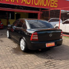 GM - Chevrolet Astra Sedan 2.0/CD/ Expres.GLS 2.0 8V 4p 2004 Gasolina-1