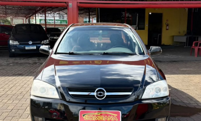 GM - Chevrolet Astra Sedan 2.0/CD/ Expres.GLS 2.0 8V 4p 2004 Gasolina-6