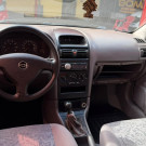 GM - Chevrolet Astra Sedan 2.0/CD/ Expres.GLS 2.0 8V 4p 2004 Gasolina-7