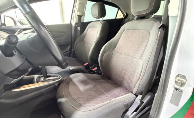 GM - Chevrolet ONIX HATCH LT 1.4 8V FlexPower 5p Aut. 2015 Flex-5